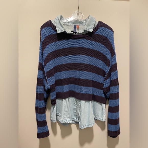 Pilcro Anthropologie Collared Layered Sweater. Size M. Denim and Navy. - Picture 3 of 5